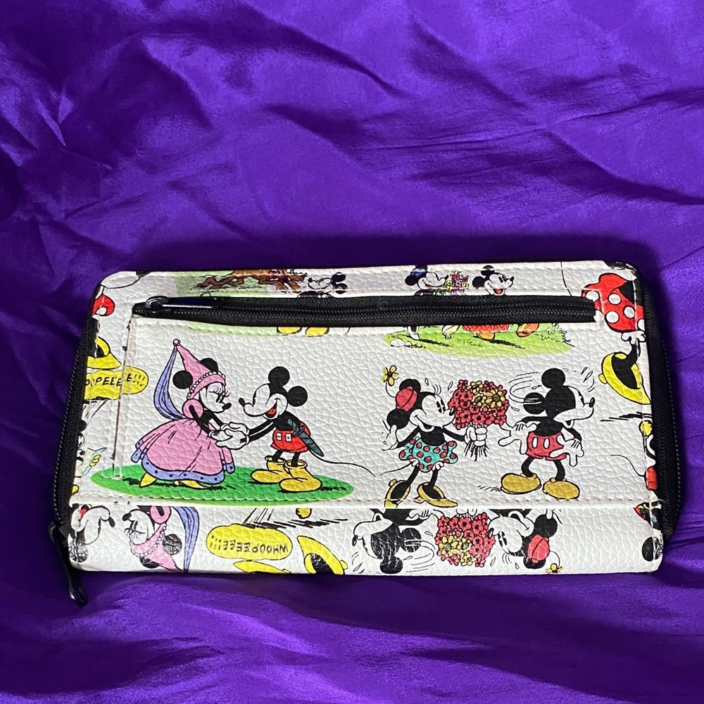 Disney White and Black Character Wallet